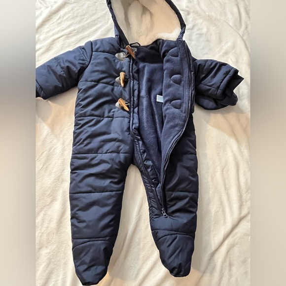 Children’s Place Navy Blue Infant Baby One Piece Snowsuit & Mittens 6-9 Months - Picture 9 of 14
